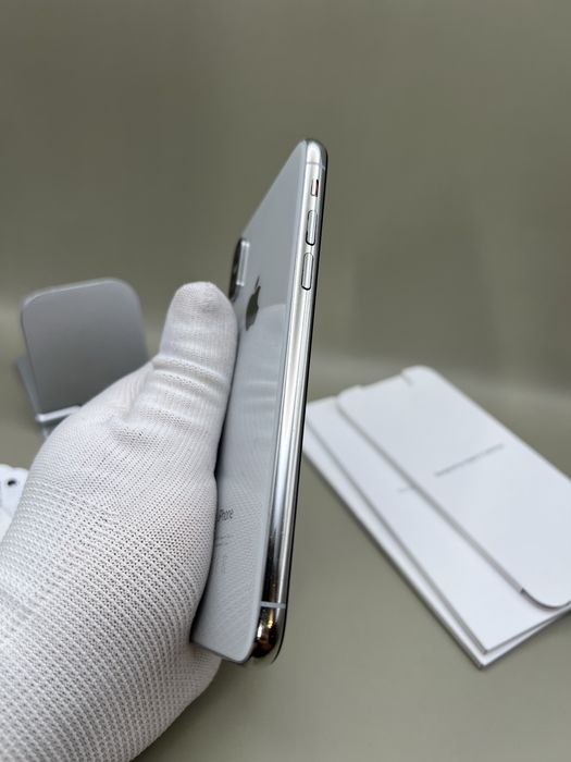 iPhone Xs, iCloud, Silver, КАТО НОВ, НА ЧАСТИ!