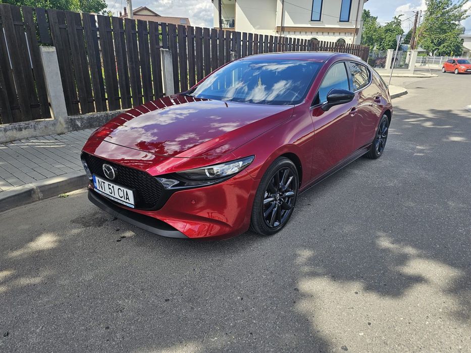 Mazda 3 Mazda 3/e-skyactiv-x/186 cp/M hibrid/6000 km/2025