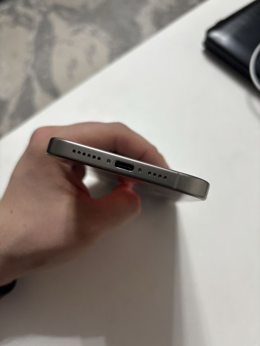 Iphone 15 pro max 512gb серебристый