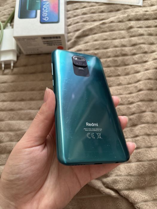 Продам смартфон Xiaomi Redmi note 9 4/128