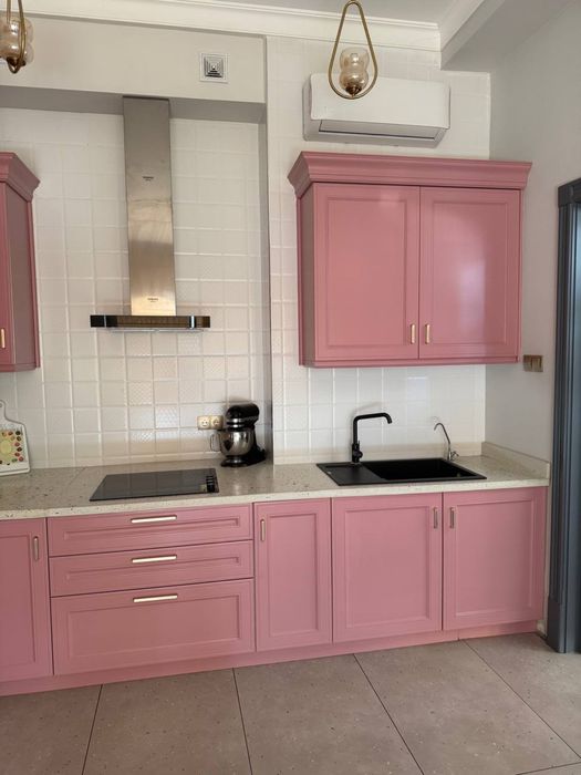 Ошхона учун янги мебель сотилади