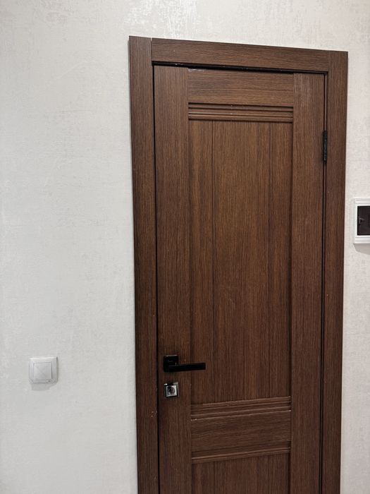 Продаю дверь б/у