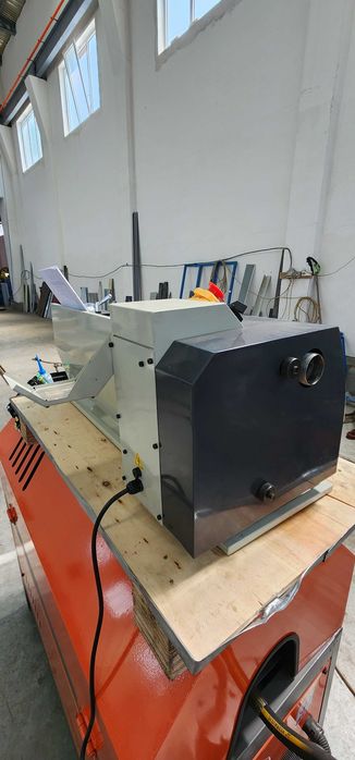 Токарный станок модель 210а