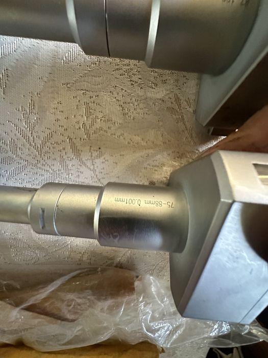 Дигитален триточков вътромер