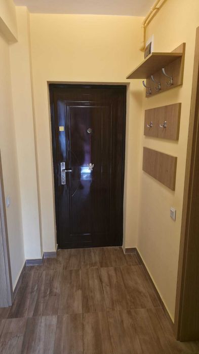 Ofer spre închiriere apartament cu 1 cameră