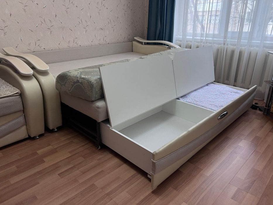 Продам диван 3+2