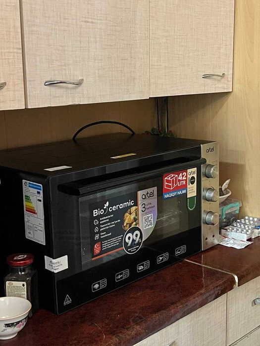 Духовка Artel MD4218E. Новая.