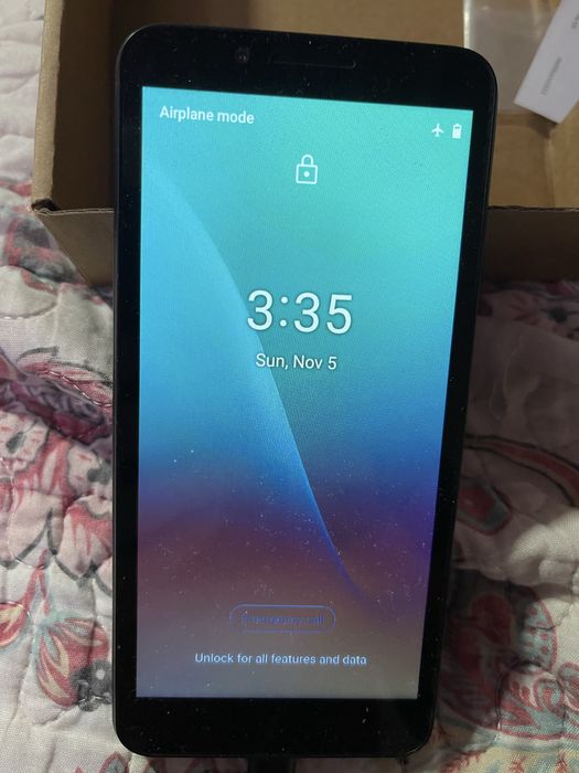 Продается телефон мобильный сотовый