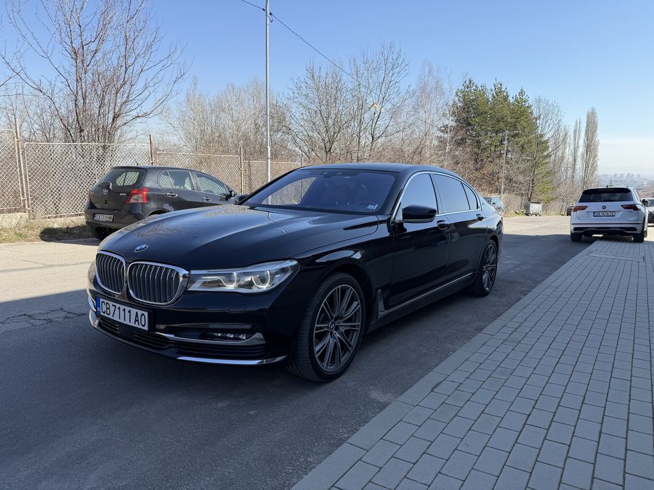 Bmw 760 Li xdrive/ skylounge/ executive