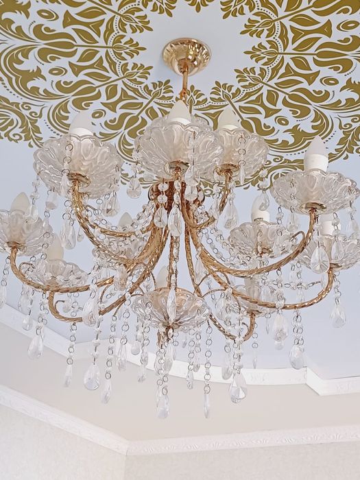 Продаю люстры, в хорошем состоянии