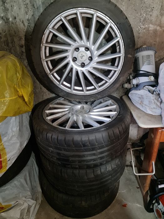 De vanzare 2 seturi de jante audi q7si a7