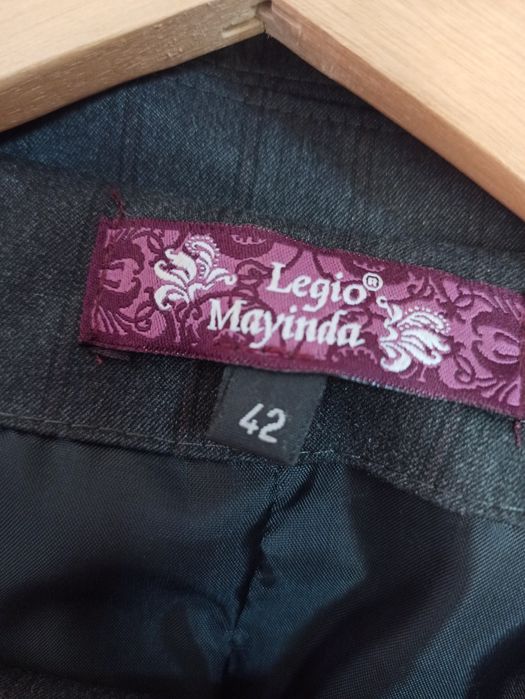 Дамски костюм с панталон