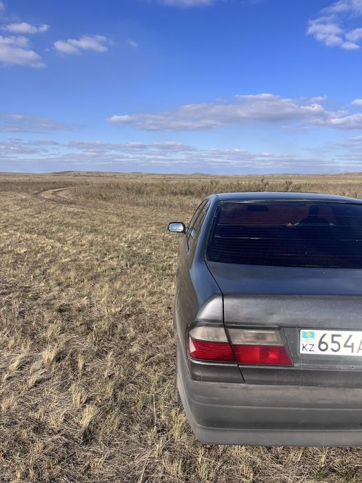 Nissan primera p10
