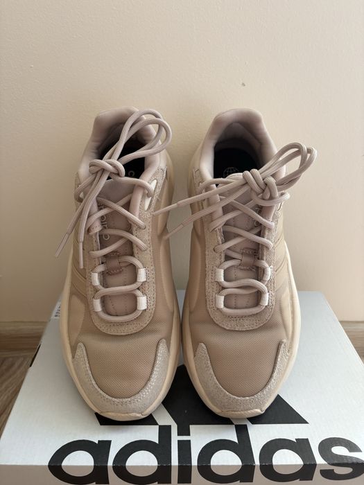 Маратонки Adidas Ozelle