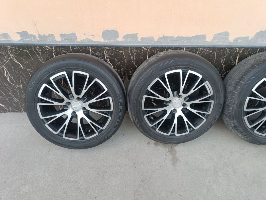 Vossen Diska Balon Sotiladi 195 55 R16 Holati Yaxshi Ayibi Yoq