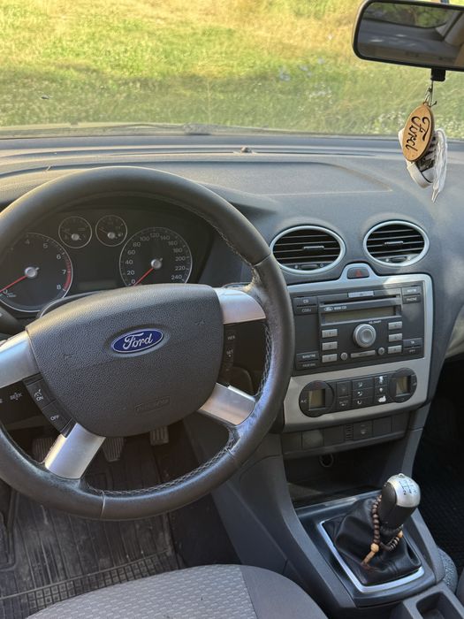 FORD Focus 0 — imagine 4