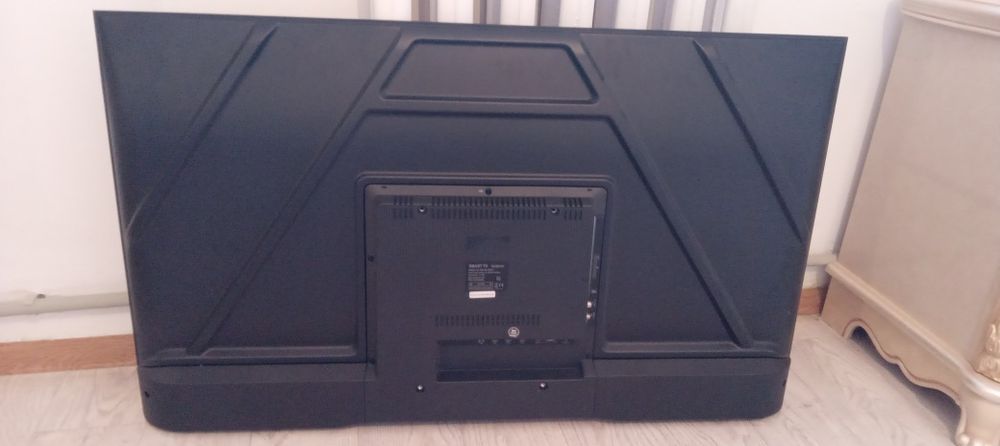 Телевизор на запчасти