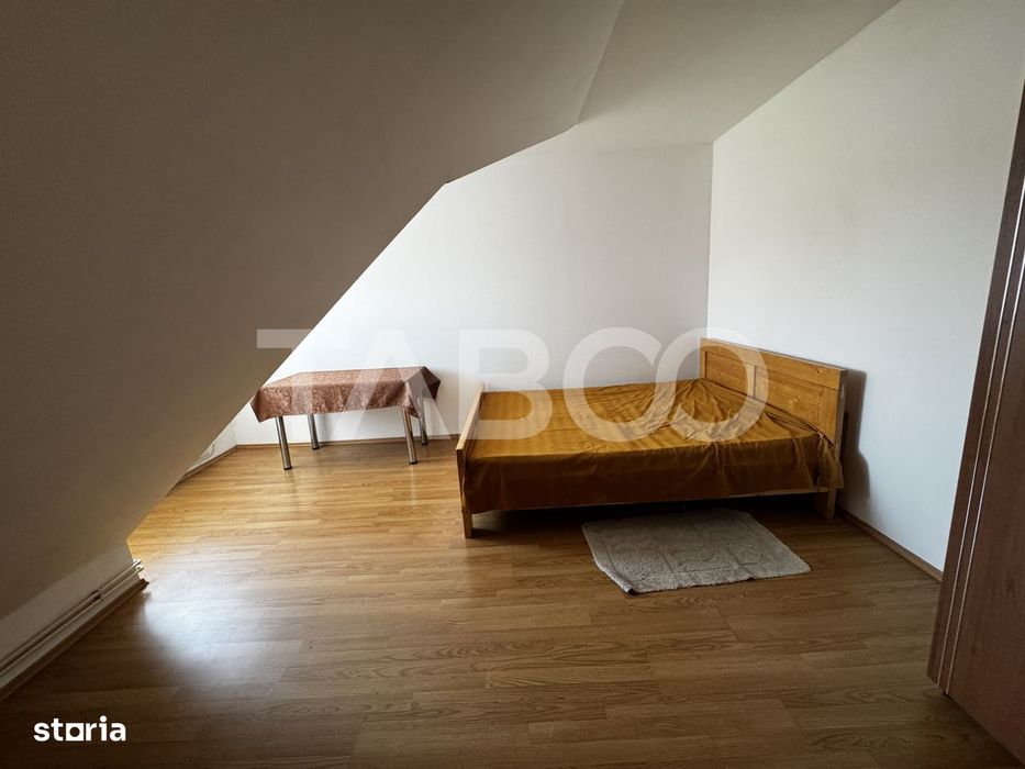 COMISION 0 - Apartament decomandat 4 camere 90 mpu Vasile Aaron Sibiu