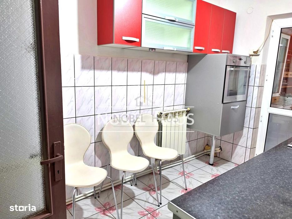 Apartament 2 camere, etajul 1, zona Scoala 8