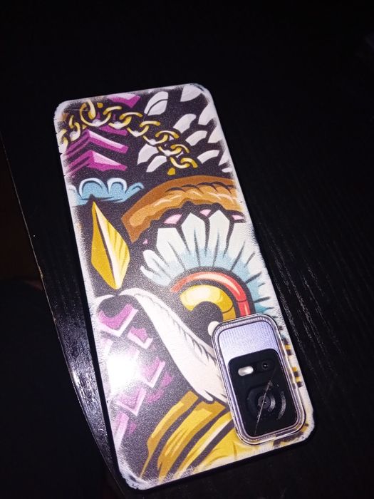 TCL 405 смартфон