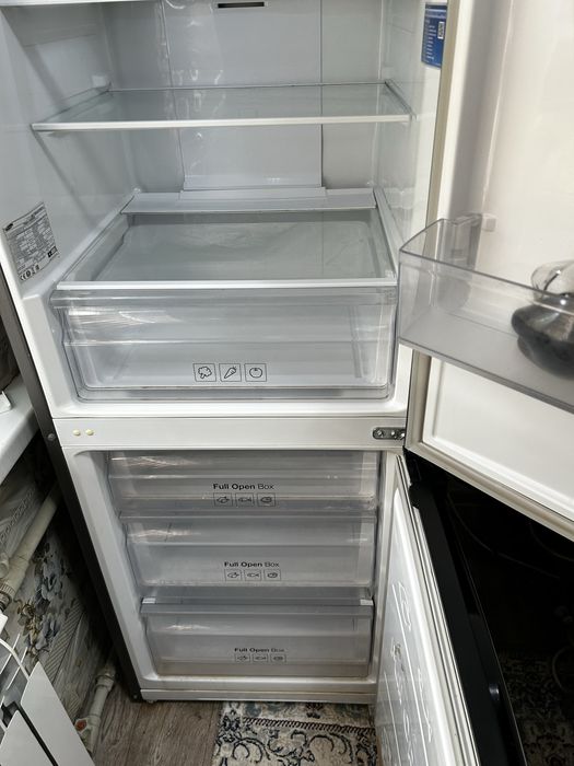 Холодильник samsung