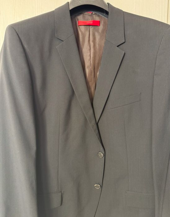 Продам мужской пиджак Hugo Boss