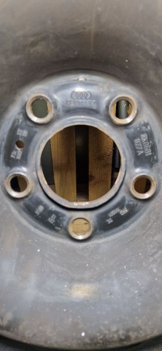 4бр.Оригинални железни джанти 16" 5х112 с тасове за Audi A4 B8/B9/Q5A5