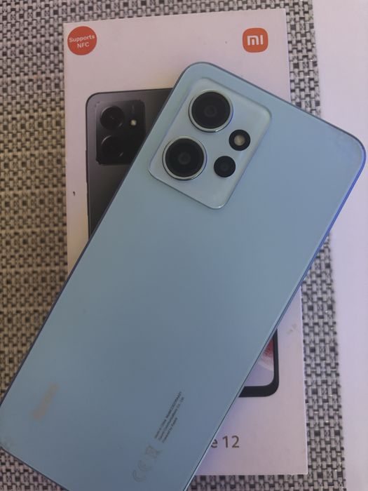 Телефон Redmi Note 12