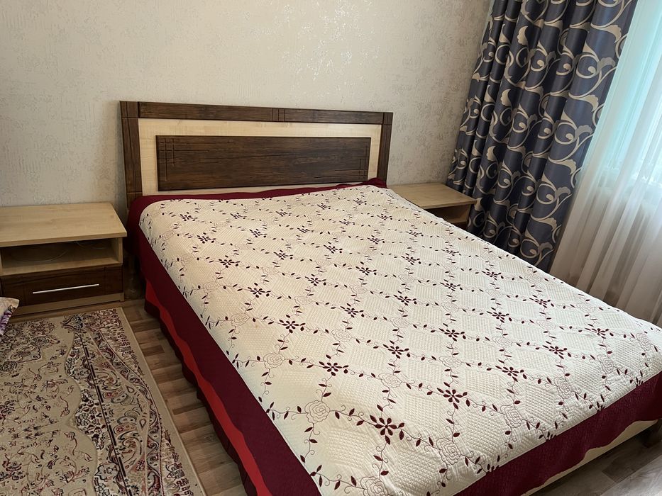 Продам спальный гарнитур