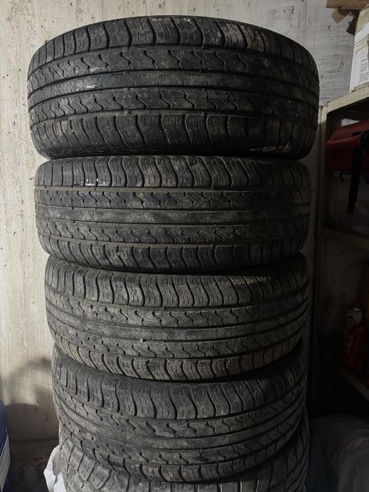 Продам шины лето 245/65R17