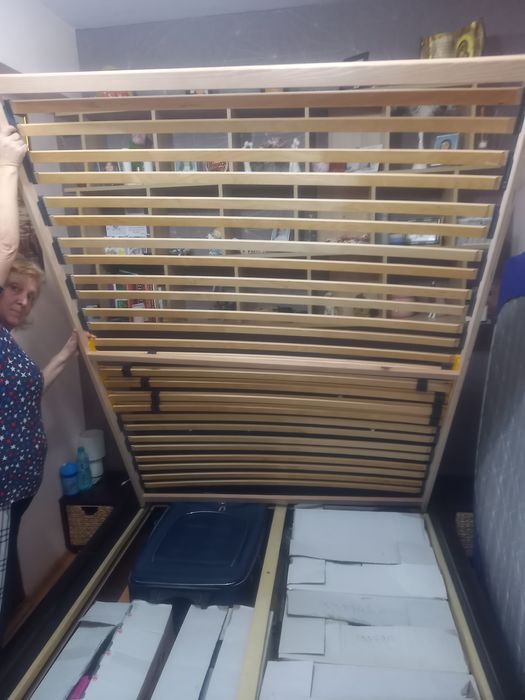 Продавам много запазена подматрачна рамка