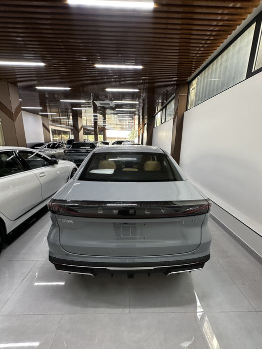 Geely galaxy L6 hybrid