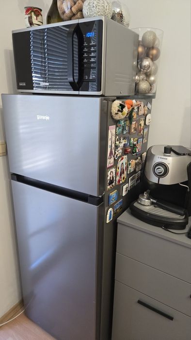 Хладилник със фризер "GORENIE"