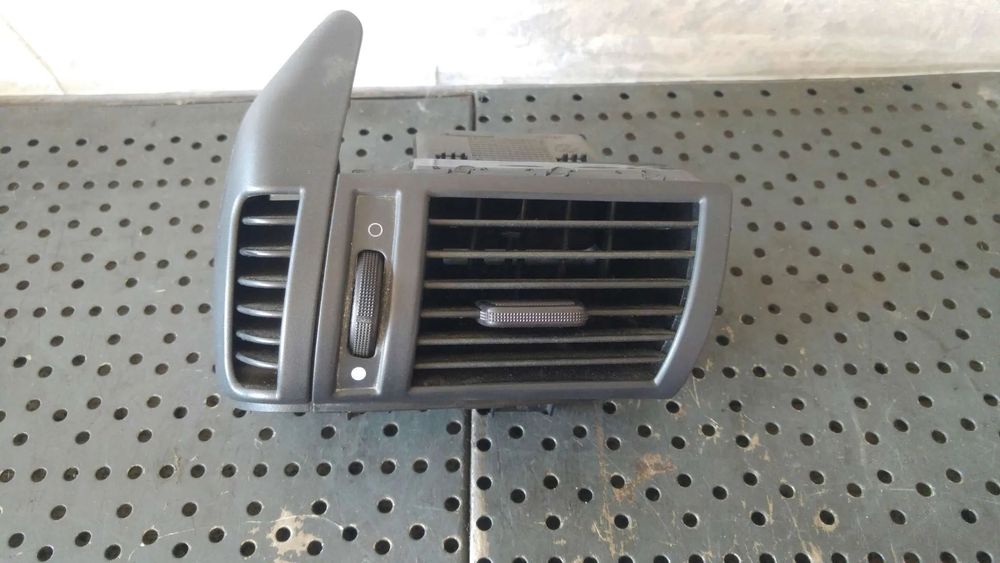 Grila ventilatie bord stanga fiat stilo 192 ls348201