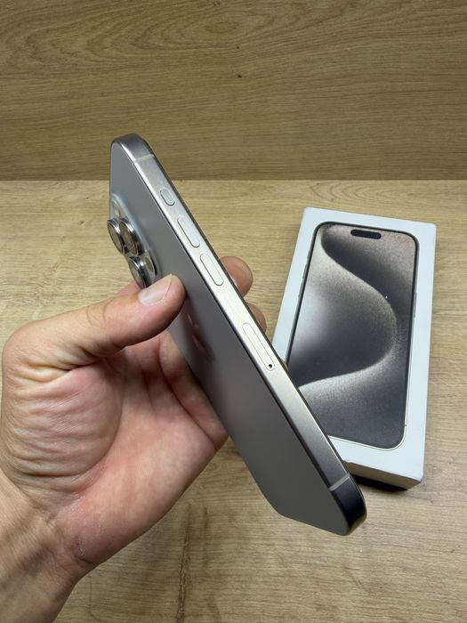 iPhone 15 Pro 256Gb Natural titanium 95% battery life