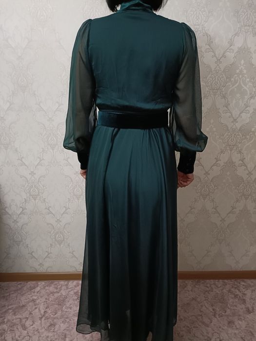 Изысканное платье размер 42-44