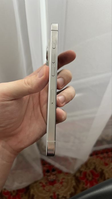Iphone 16 pro 128GB Белый 93%