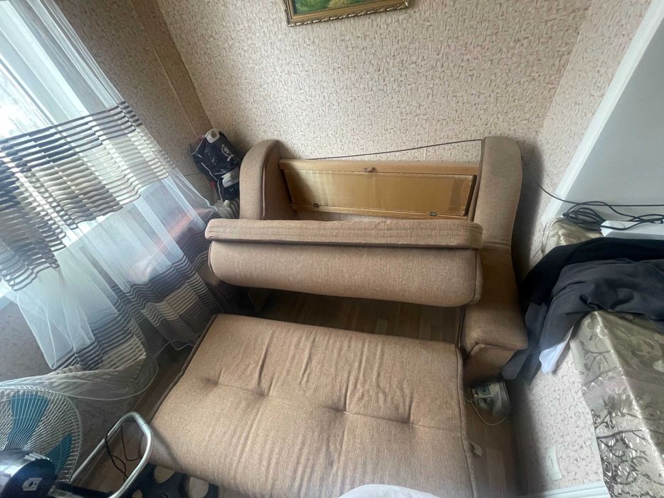 Диван (спални хам булади) сотилади