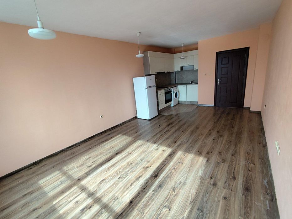 Продава се Двустаен апартамент в Бургас, Славейков - 76 кв.м за 1573 €/кв.м - Снимка #8