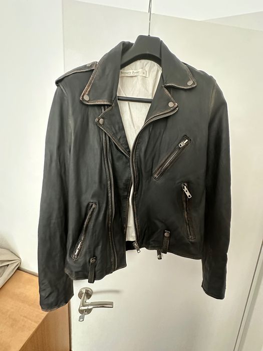 Кожено яке - leather jacket