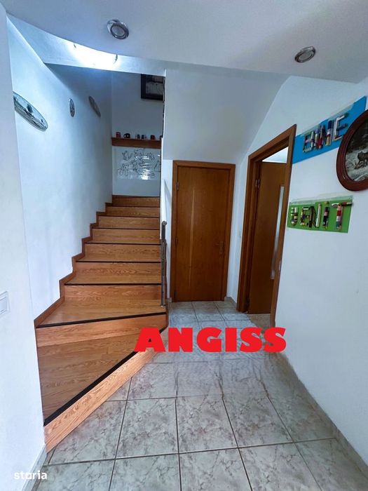 Vindem- Duplex luminos 108 mp, 3 camere, zona str. Babadag – Tulcea