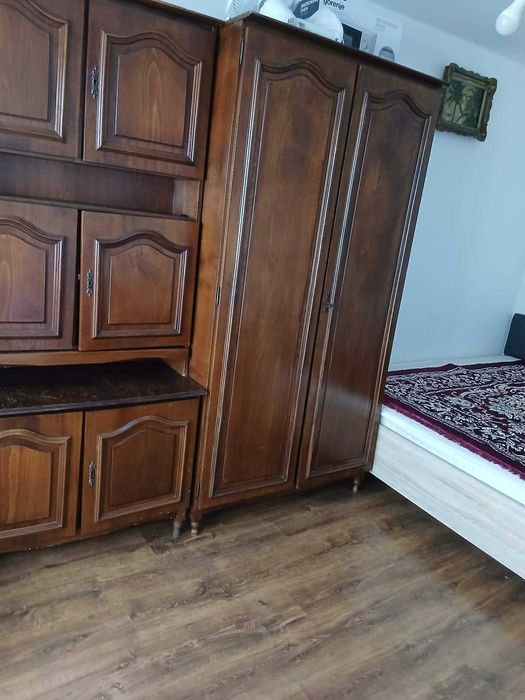 Închiriez apartament