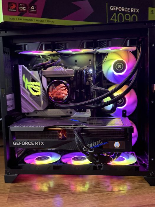 Мощен компютър/ I9 13900KS/Водно/64GB/RTX 4090/2TB SSD
