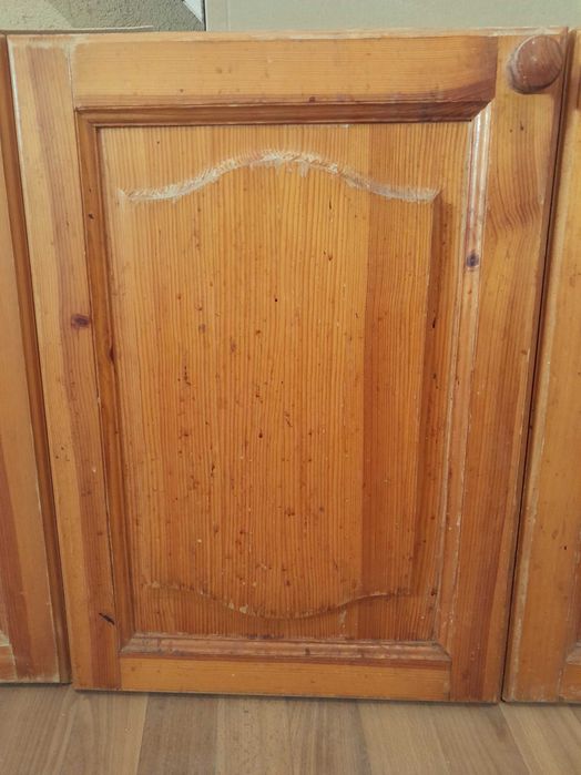 Вратички за шкафове,масивни, от чам.Чекмеджета без чела-шперплат/фазер