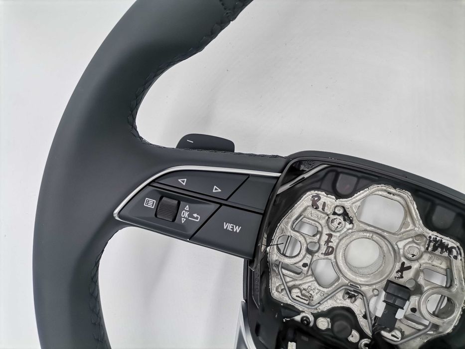 Нов Черен Кожен Волан AUDI A3 8Y A1 Q3 Soul 8Y0419091L