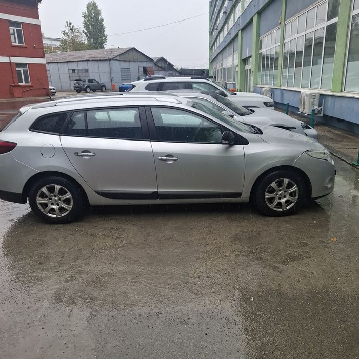 RENAULT Megane 2011 — imagine 3