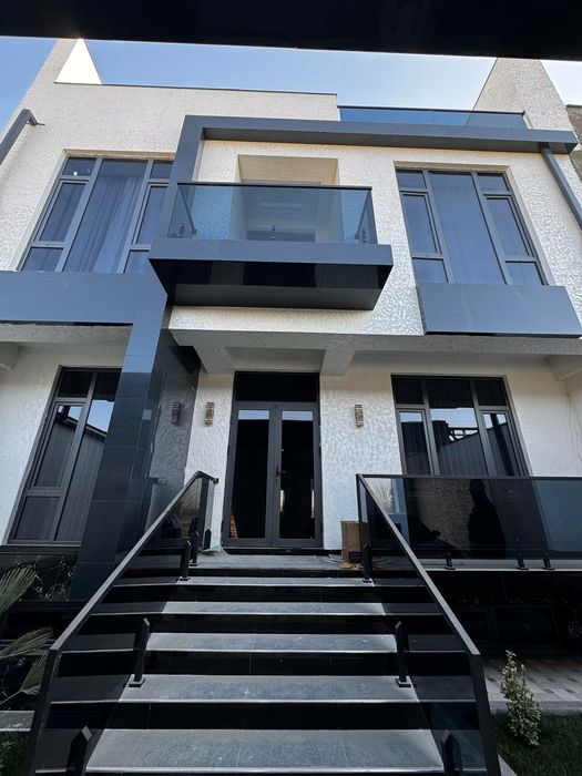 Срочно продается элитний танхаус Дустлик