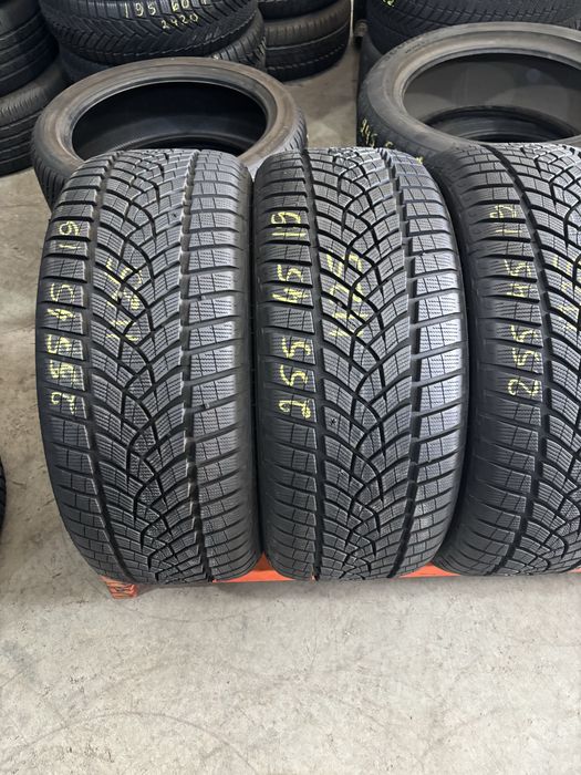 Anvelope Iarna 255/45/19 GoodYear UltraGrip Performance 255 45 19 R19
