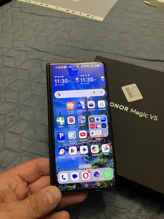 HONOR Magic V5 – 512GB / 16GB RAM – Snapdragon 8 Elite – Pachet Complet + Cutie