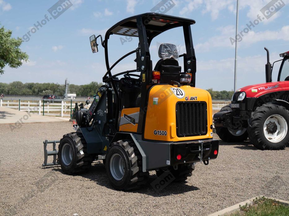 Încărcător mini cu ROPS - 26 CP, max 1100 kg / Giant G1500 (demo)